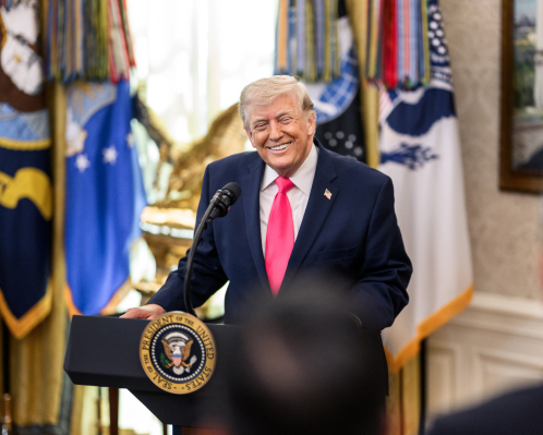 Трамп заявив, що готується до зустрічі з Сі Цзіньпіном у Пекіні