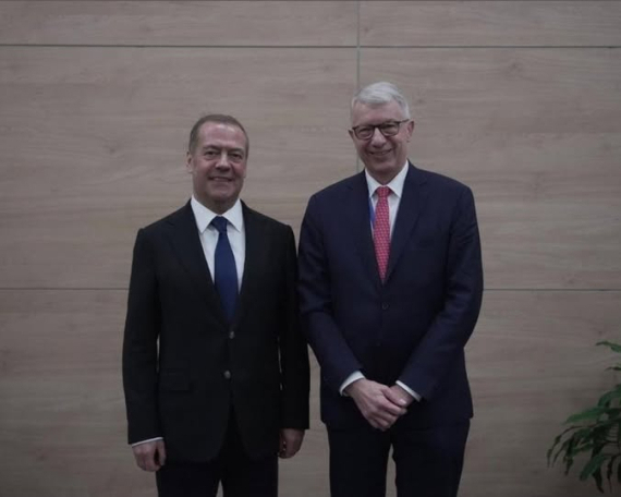 Євродепутат із Люксембургу організовує поїздку політиків ЄС до Росії