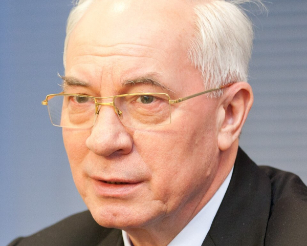 Мін’юст подав позов про стягнення активів Азарових