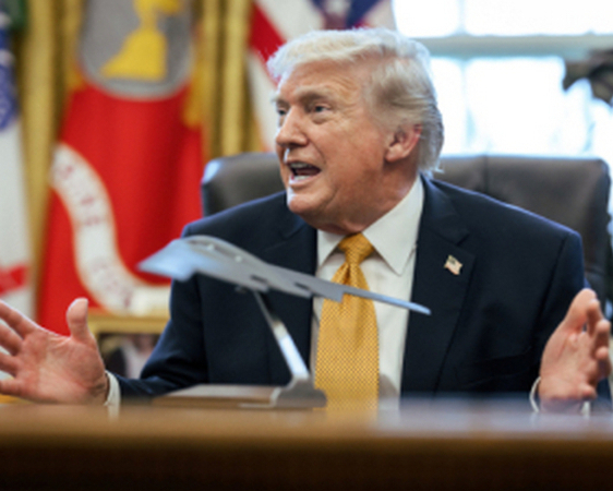 У США визнали незаконність тарифів Трампа, але відклали їх скасування