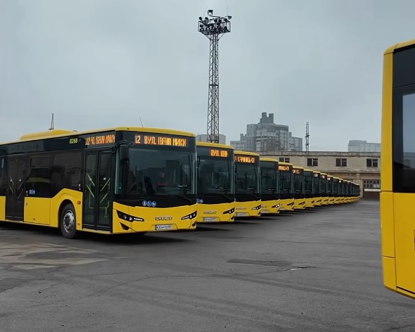 У Києві підвищили ціну на проїзд у транспорті до 30 грн та запропонували купувати абонементи