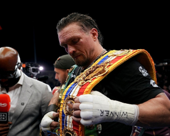 У WBC зробили заяву про наступний бій Усика: хто кине виклик українцю