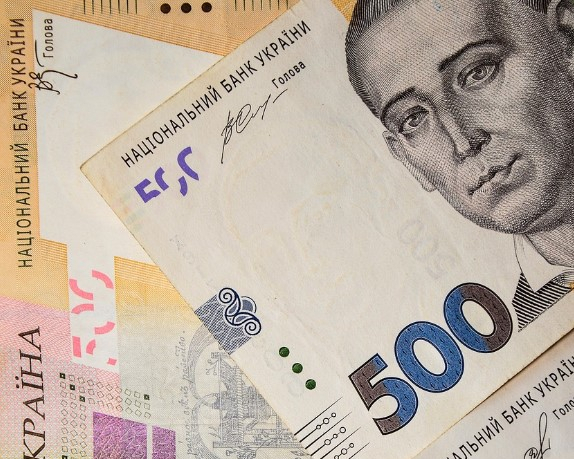 Курс валют 30 червня: Нацбанк посилив гривню до долара