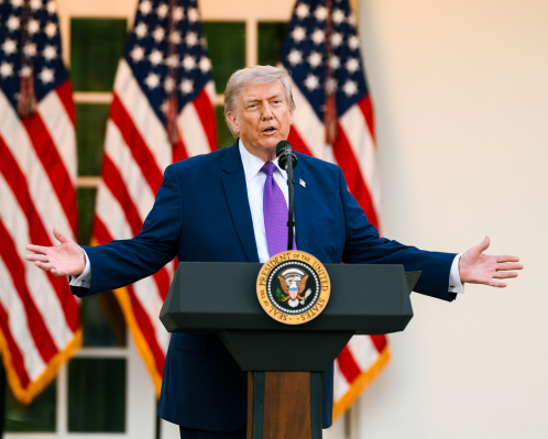 Трамп заявив, що Путін відчуває тиск і хоче завершити війну