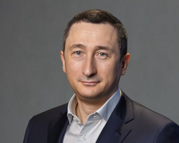 Чернишову скасували обов’язок носити електронний браслет
