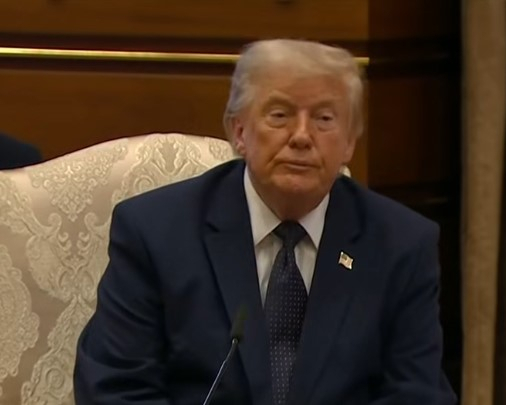 “Не надсилайте їх мені”: Трамп емоційно відреагував на фото війни в Україні