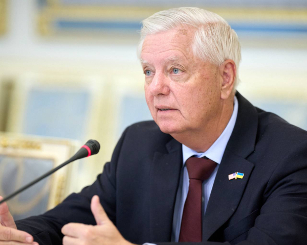 Смерть Ліндсі Ґрема вплине на підтримку України – Bloomberg