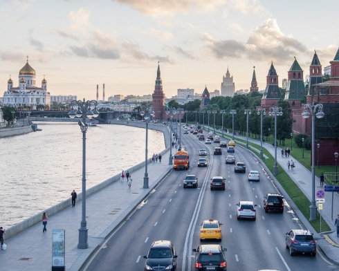 Російські олігархи виводять мільярди доларів закордон через страх конфіскації майна – ЗМІ