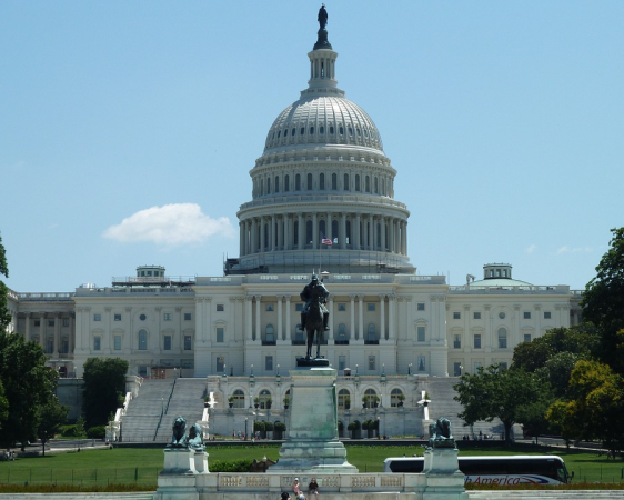 У Сенаті США набрав достатню підтримку законопроєкт Грема про санкції проти РФ