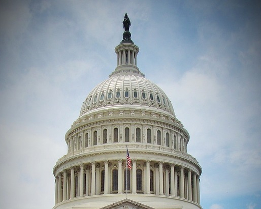 Сенат США проголосував за “пекельні” санкції Грема проти РФ