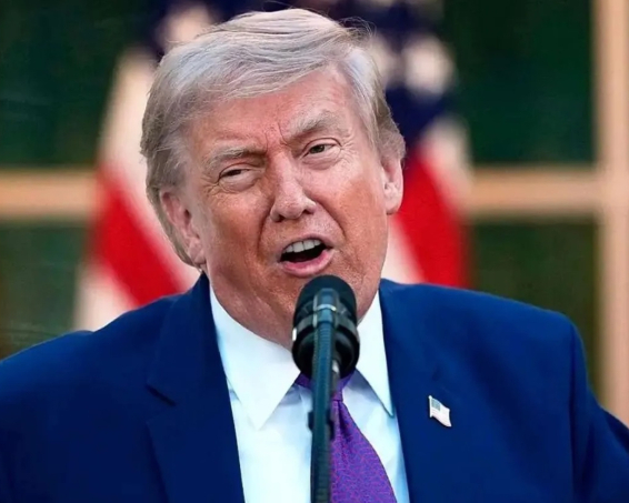Трамп призупинив нові удари по Ірану: названо умови для дипломатичної угоди