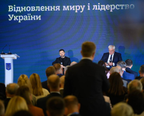 Сани влітку: чим особливі та що означають останні кадрові перестановки від Зеленського