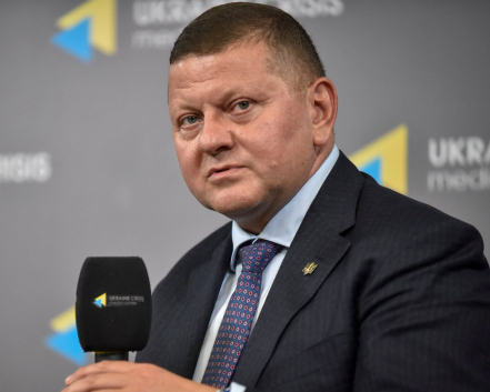 “Захопити – не означає скористатися”: Залужний пояснив, чому РФ не отримає переваги від окупації Донеччини