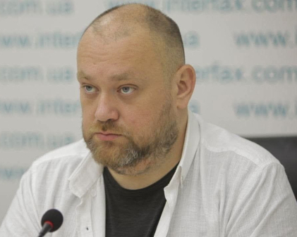 Не політичний і не сигнал – експерт пояснив суперечливі заяви Залужного