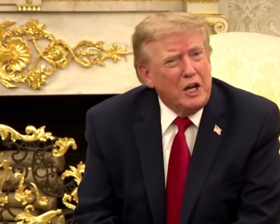 Рейтинг схвалення Трампа впав до найнижчого рівня за каденцію