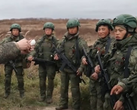 Є оператори дронів для ударів по Україні: в ГУР назвали кількість солдатів КНДР в Росії