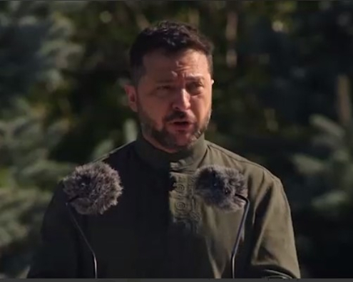 “Джерело сили і духу”: Зеленський привітав громадян із Днем прапора України